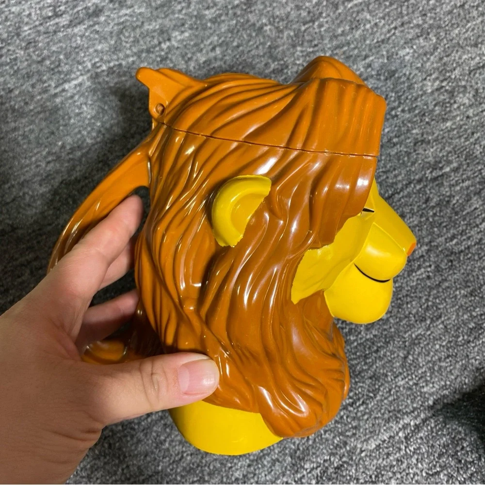 Disney Lion King Disney on Ice Souvenir Flip Top Mug Cup Simba Mufasa Vintage - Picture 2 of 12